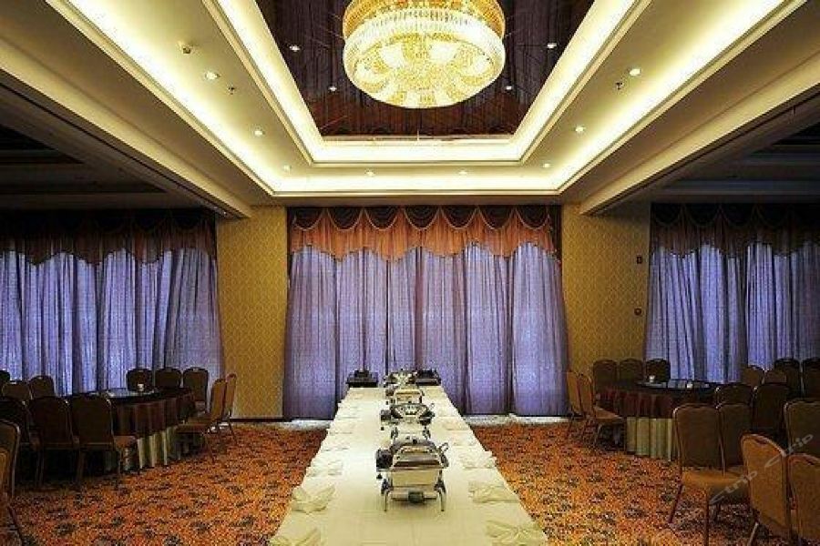 Chonpines Hotel Аншунь Экстерьер фото